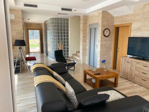Villa Altos Golf Bah�a Finestrat