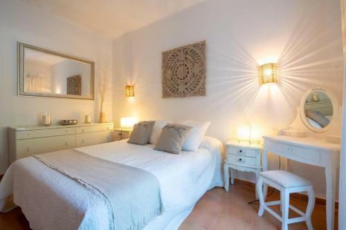 Ses Sivines de D'alt, Cala Ferrera, Cala D'or