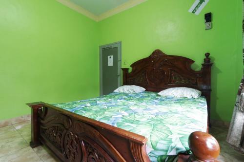 Waroeng Transit & Depary Homestay