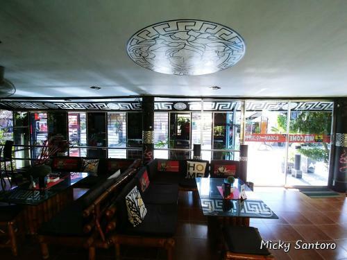 Micky Santoro Hotel & Restaurant