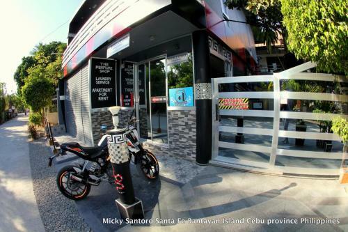 Micky Santoro Hotel & Restaurant