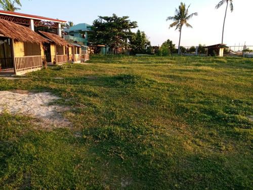 Hotel Hutkins Beach