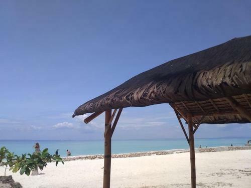 Hotel Hutkins Beach