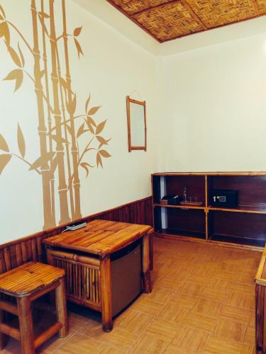 Hotel Anahaw Seaside Inn
