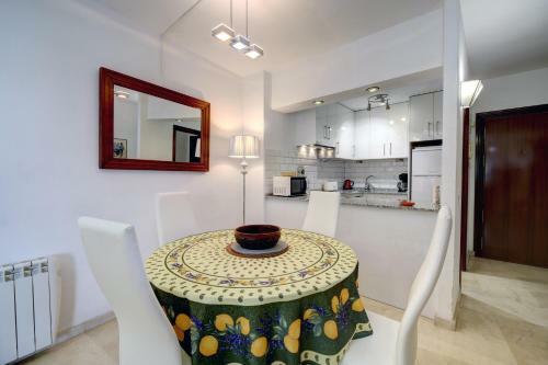Estepona Port Apartment