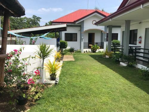 Hostal Paradise Beach Guest House