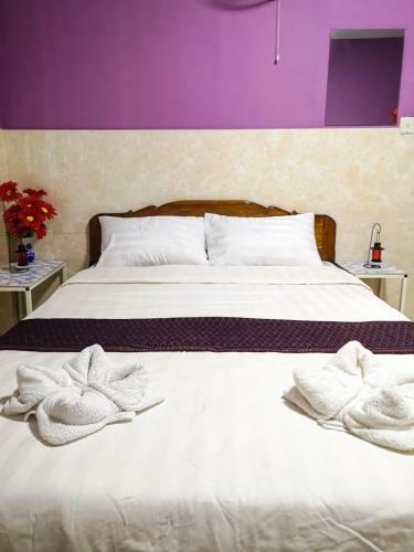 Hotel Route 76 Guest House