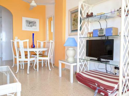 Estepona, Apartamento En Primera Linea de Playa