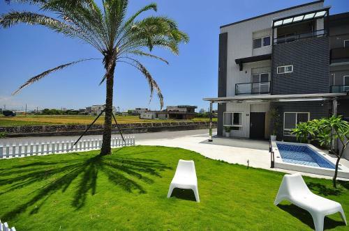 M2 Villa