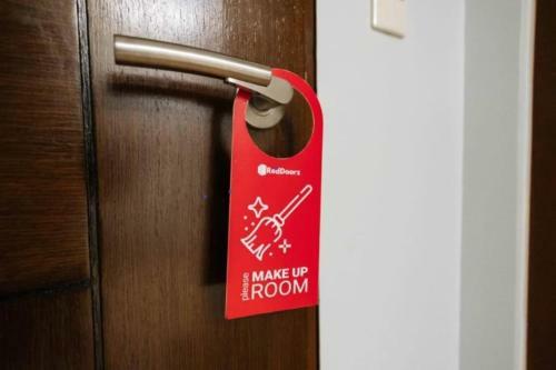 Hotel Reddoorz Hostel @ Beaufront Transient Place Ilocos Sur