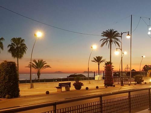 Apartamento C�ntrico Frente A La Playa.