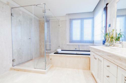 Luxury Apartment Frontal Beach In Doncella Beach