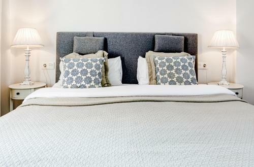Cp - Modern Beachside Apartment In Estepona