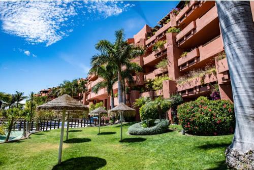 Marina Luxury Apartment