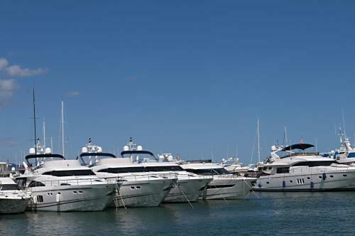 Estepona Seafront Apartment