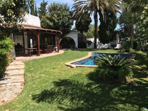 Modern 3 Bed Beach Side Private Villa