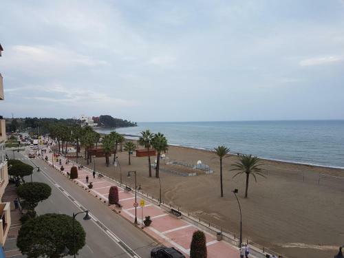 Apartamento 2 Dormitorios Primera L�nea De Playa