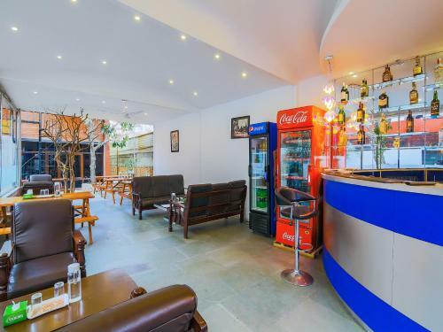 Oyo 352 Hotel Konark Inn