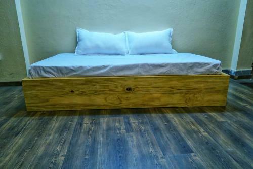 Bed & Breakfast Cheep Room Mero Hotel