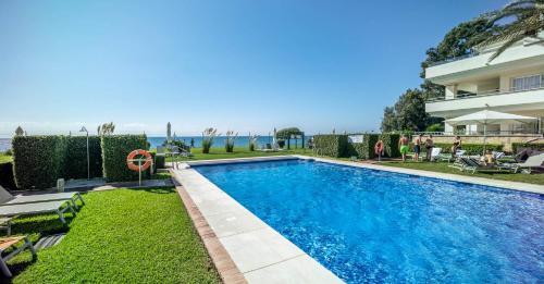 Heaven Beach Apartments, Apt 402