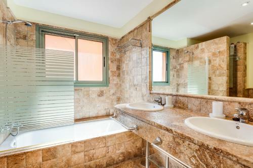 Apartamento Gibraltar View Spa & Fitness