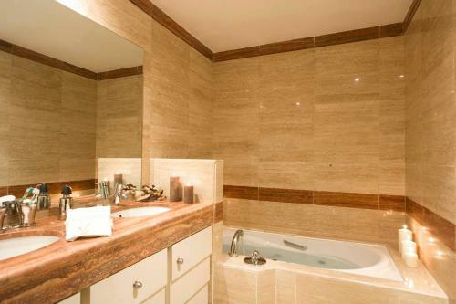 Apt 311 Heaven Beach Apartments, Guadalmansa Playa