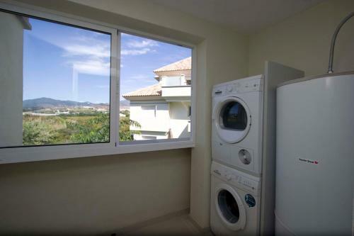 Apt 311 Heaven Beach Apartments, Guadalmansa Playa