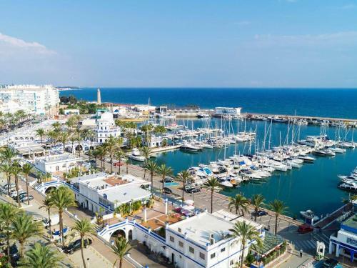 Apartamento Urbanizaci�n Puerto Paraiso