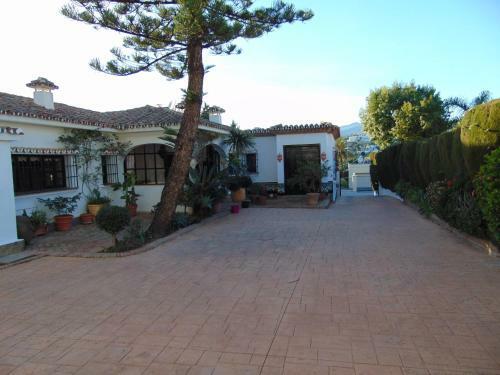 Villa Casa Michael - El Paraiso, Marbella