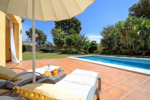 Villa 44b Calle de La Grulla