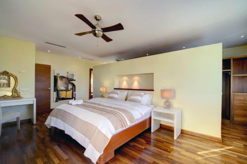 Villa 44b Calle de La Grulla