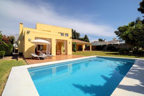 Villa 44b Calle de La Grulla