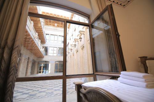 Labi Rud Hotel