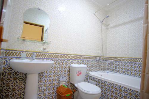 Eshoni Pir Hotel