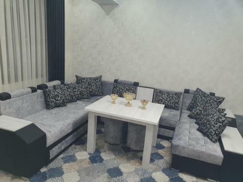 Apartamento Fayzobod