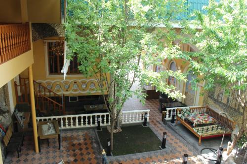 Hostal Atlas B&B Guest House