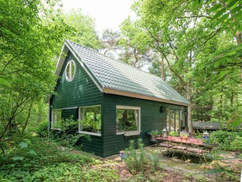 Tranquil Holiday Home In Dalfsen Near River