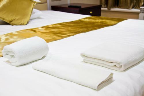 Sky Luxe Hotel