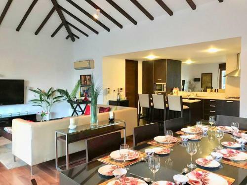 Villa Tropical Breeze 3bhk Bali Private Pool & Jacuzzi