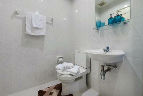 Bangtao Beach Apartment