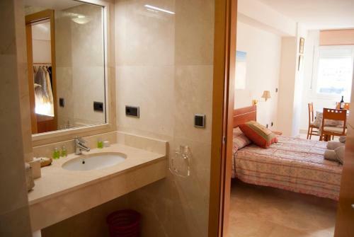 Apartamento En 1� L�nea de Playa, Estepona Centro