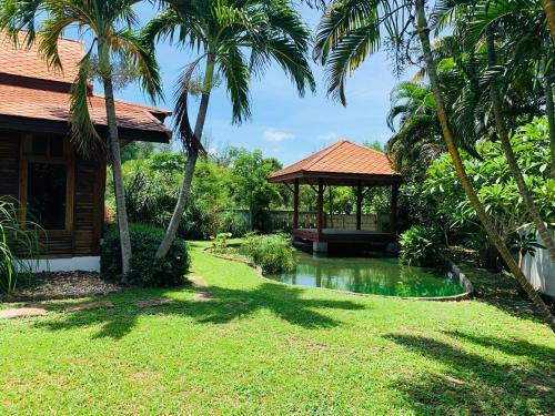 Baan Mai Pool Villa Phuket