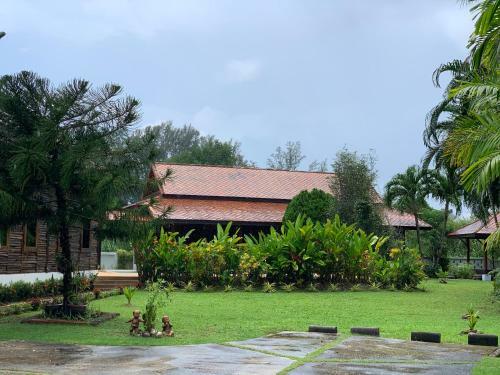 Baan Mai Pool Villa Phuket