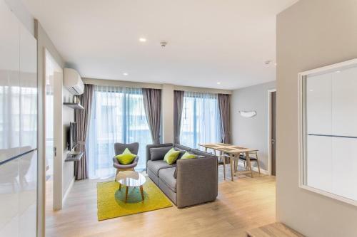 Apartment Near Bangtao Beach 2bdr 2bth #404