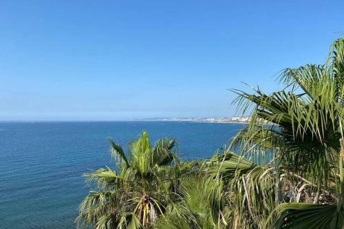 Estepona Seaview Apartment Seletur