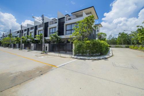 3 Bdr Laguna Park Phuket Holiday Home, Nr. 19