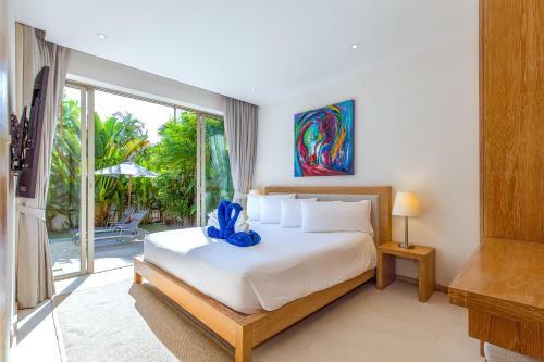 Sunny 3br Villa With Private Pool At Bangtao Beach