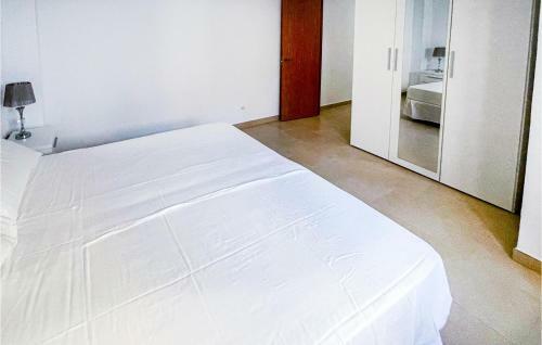 Nice Apartment In Estepona With Wifi And 1 Bedrooms