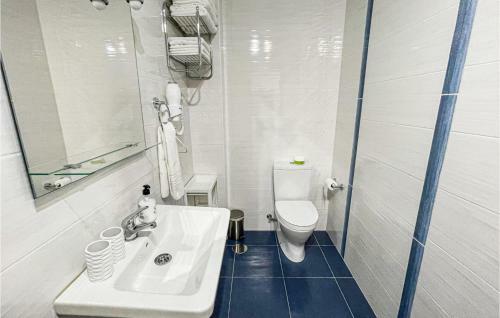 Nice Apartment In Estepona With Wifi And 1 Bedrooms