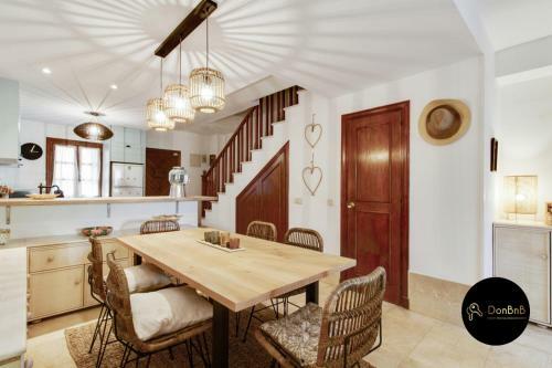 Bonito Chalet En Estepona Con Piscina Y Playa